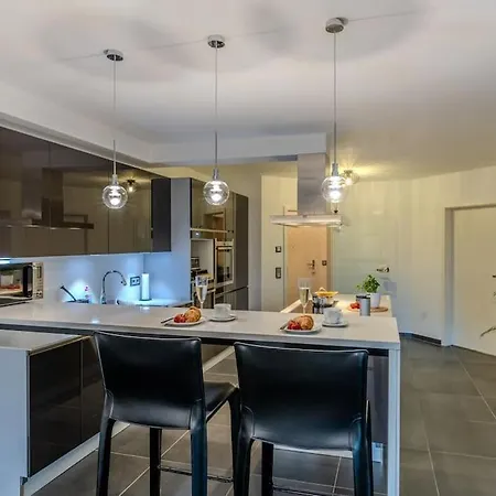 Luxus Am Park Altstadt-barrierefrei-parkplatz Apartment