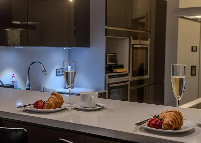 Luxus Am Park Altstadt-barrierefrei-parkplatz 베츨러